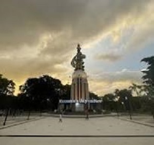 Senja di Alun alun Sidoarjo_alineaku