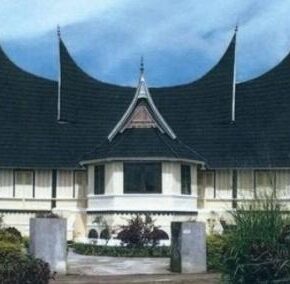 Mendung di Benteng Otanaha Bab 28_alineaku