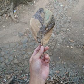 Runtuh_alineaku