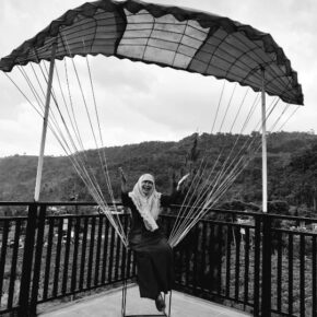Melayang Tinggi di Awan_alineaku