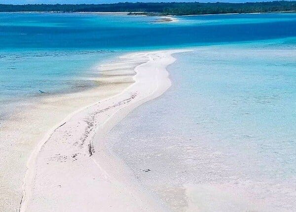 Kelas Pasir di Pulau Keakwa_alineaku