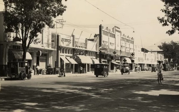 Malang, Salatiga, Kendal, dan Tegal (1966–1979)_alineaku